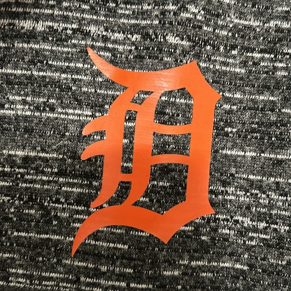 Majestic Detroit Tigers Men’s Pullover - Picture 4 of 5